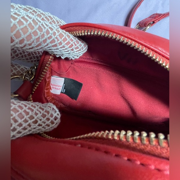 Elegant Red Quilted Handbag - Picture 6 of 12